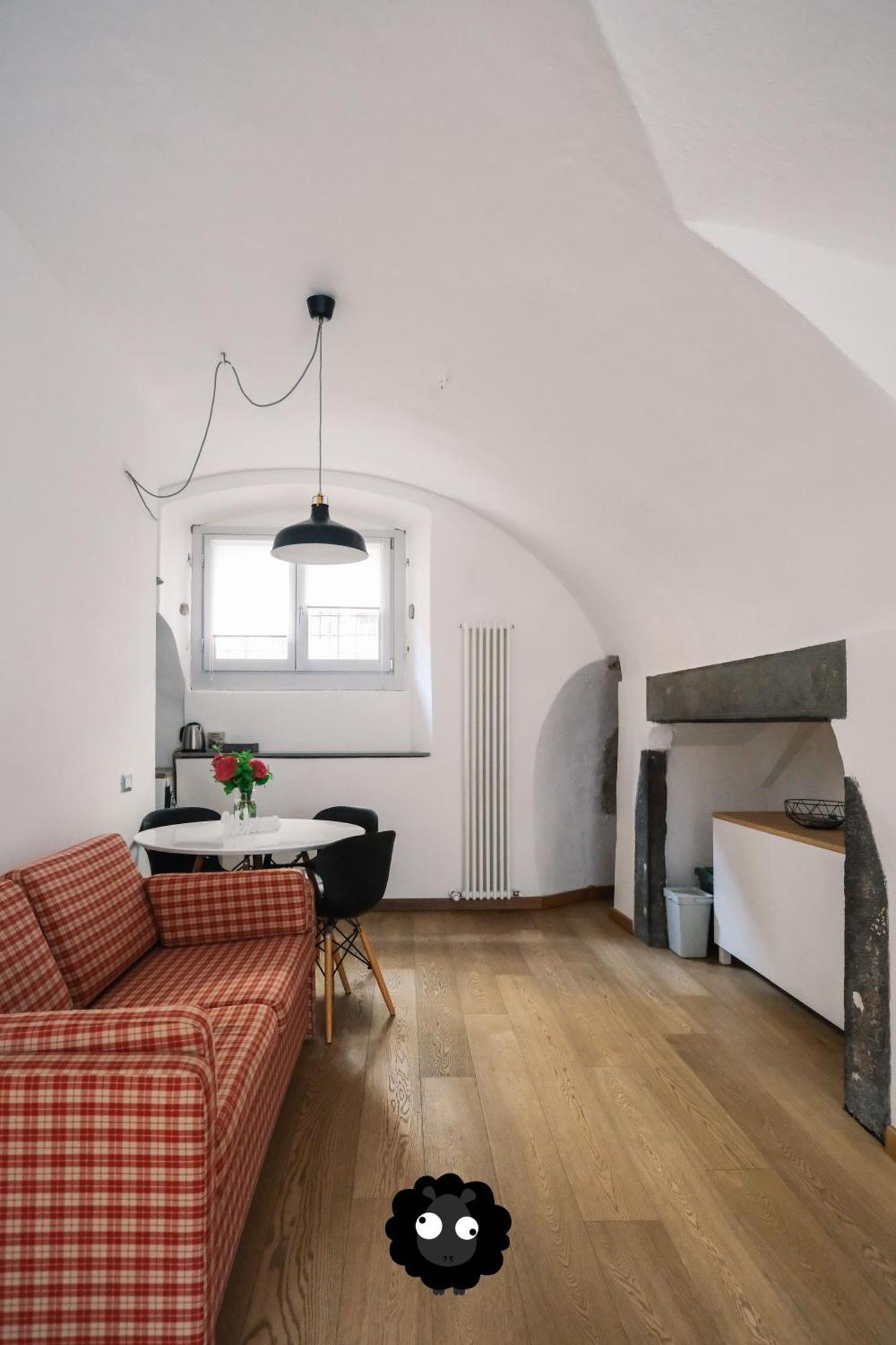 Apartamento Flat Il Torrazzo XIII Secolo Alzano Lombardo Exterior foto